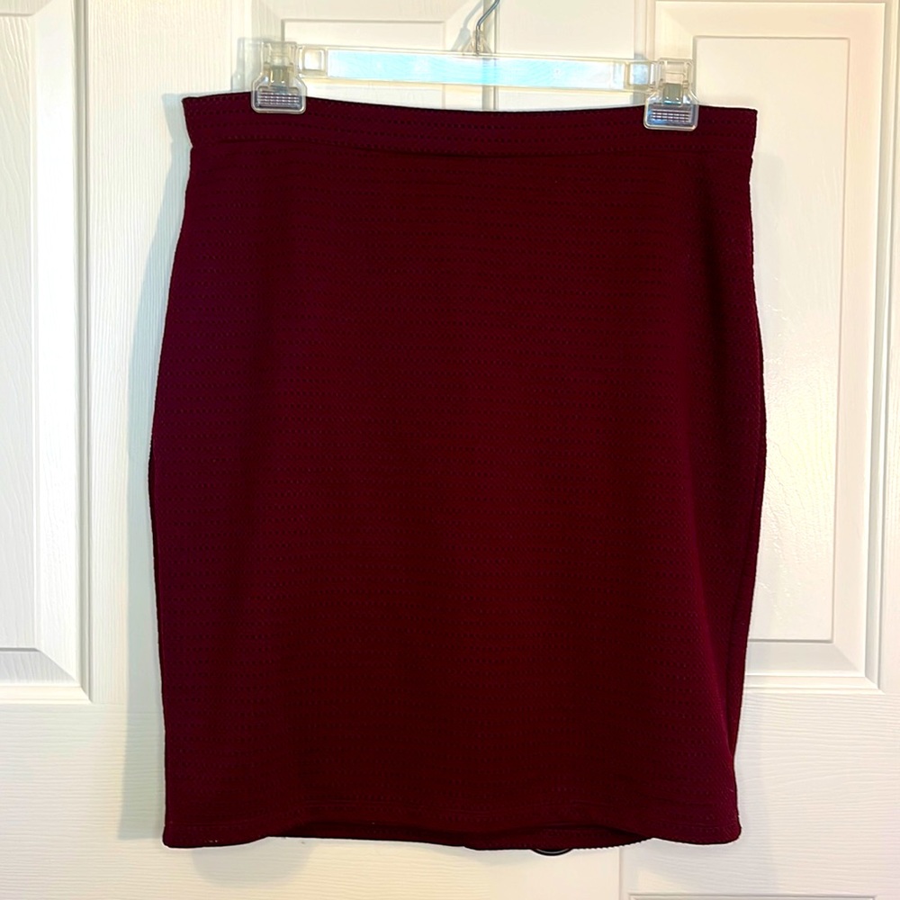 Forever 21, Maroon pencil skirt, worn 1x, size 1X